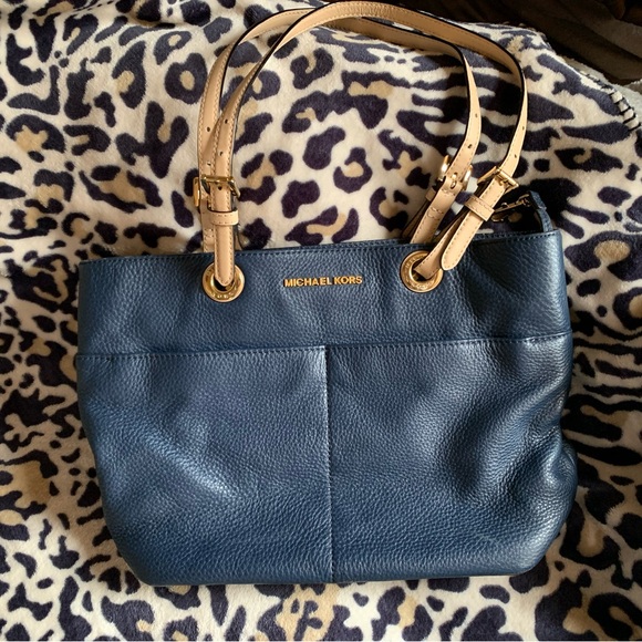 Michael Kors Bag - Picture 3 of 5